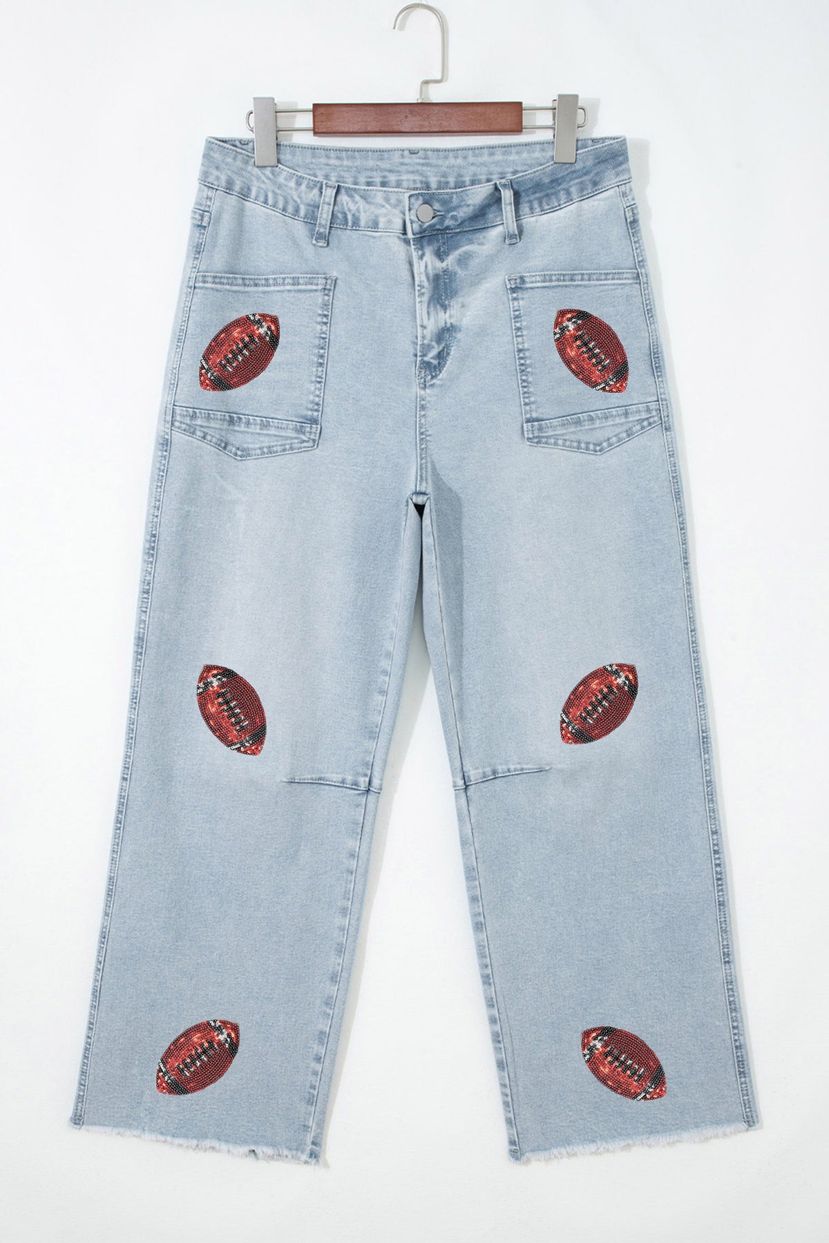 Vaqueros casuales Beau Blue con lentejuelas, estampado de rugby y bajo sin rematar