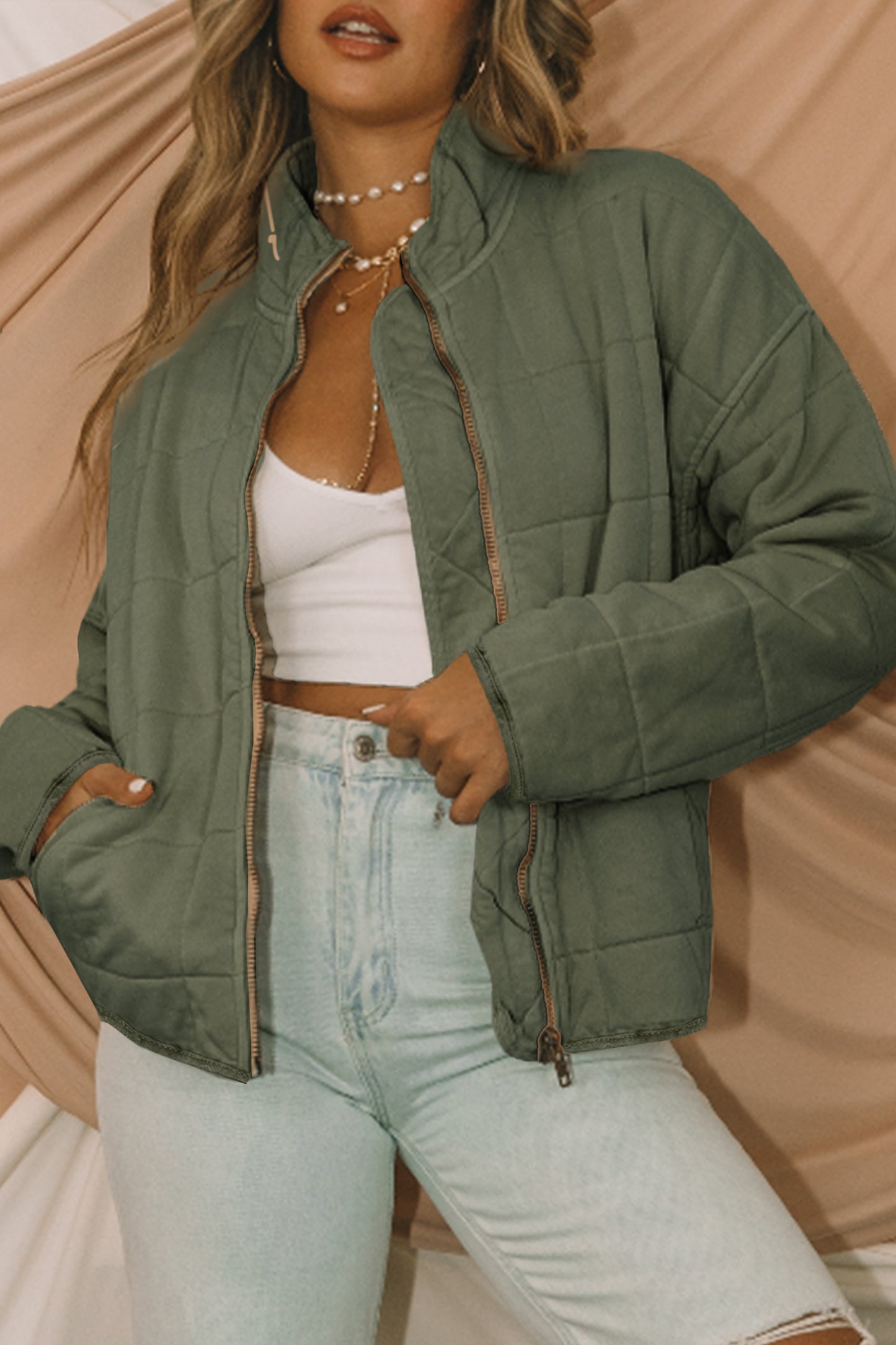 Chaqueta acolchada verde con bolsillo y cremallera - Bego Fashion