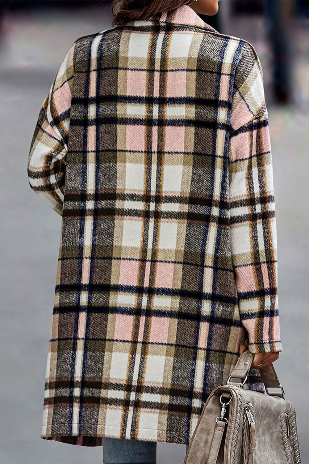 Chaqueta rosa de cuadros con botones y solapas