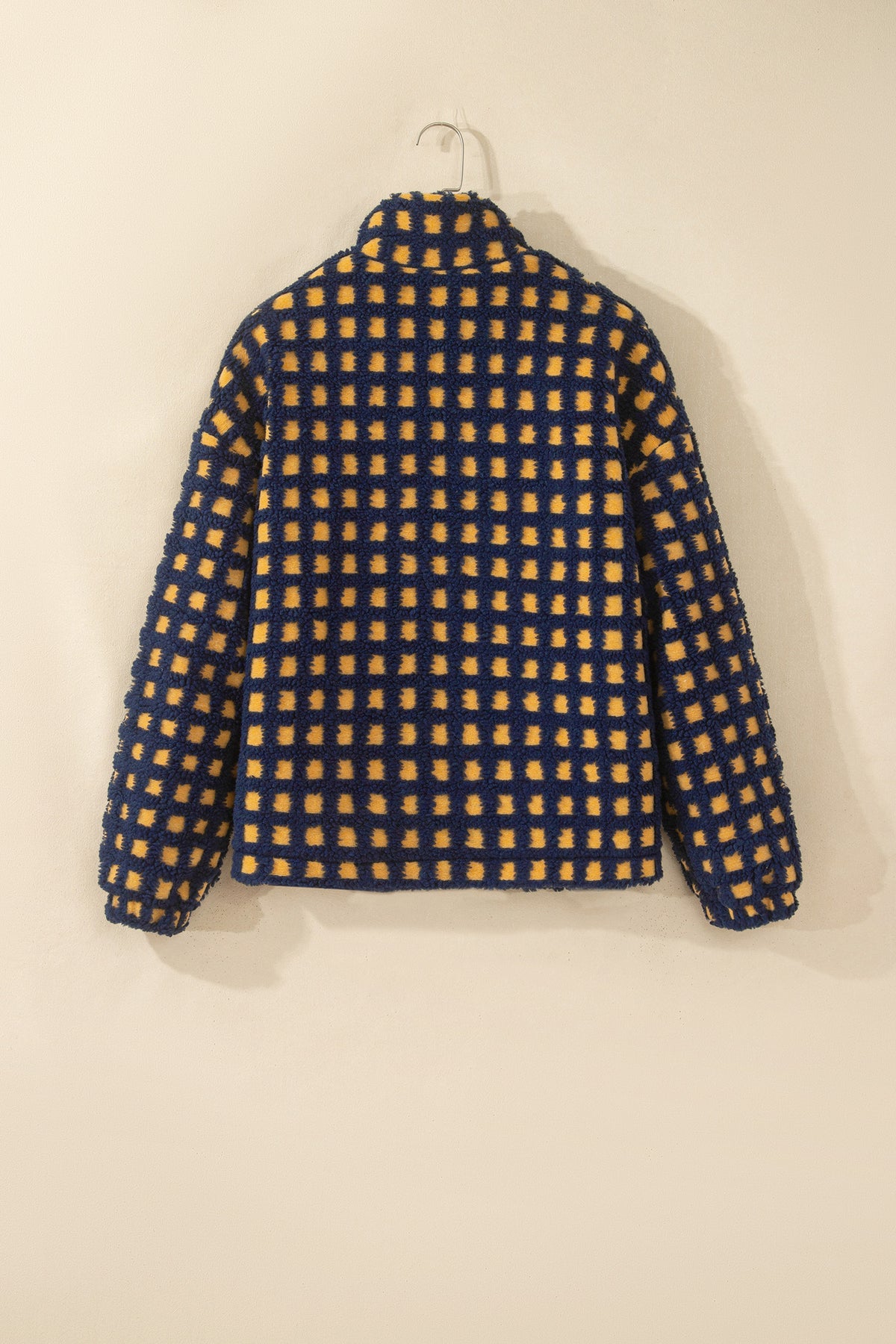 Chaqueta de forro polar tipo sherpa con cremallera y estampado de cuadros azules