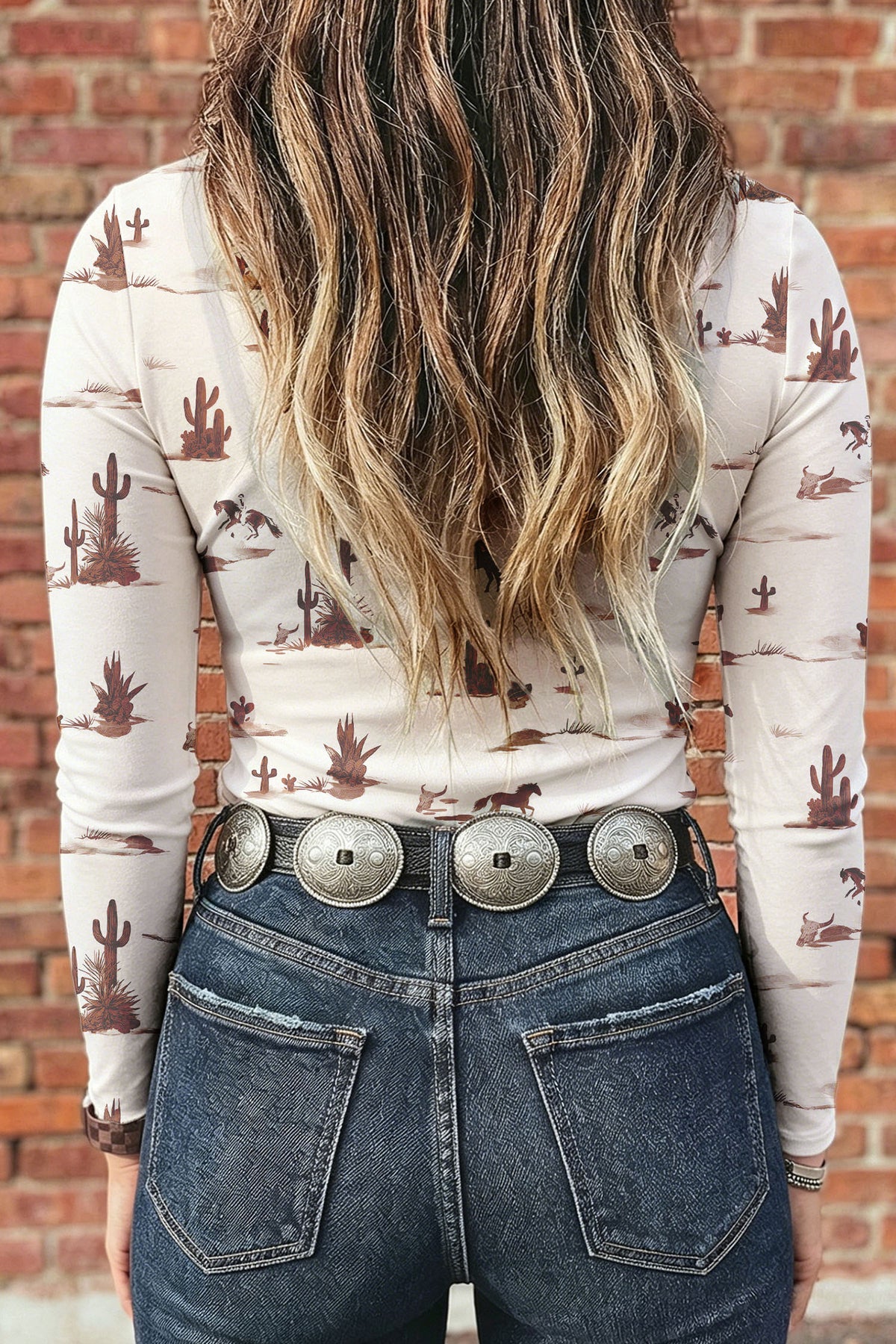 Top de malla de manga larga y cuello perkins, corte entallado, con estampado floral en gris humo