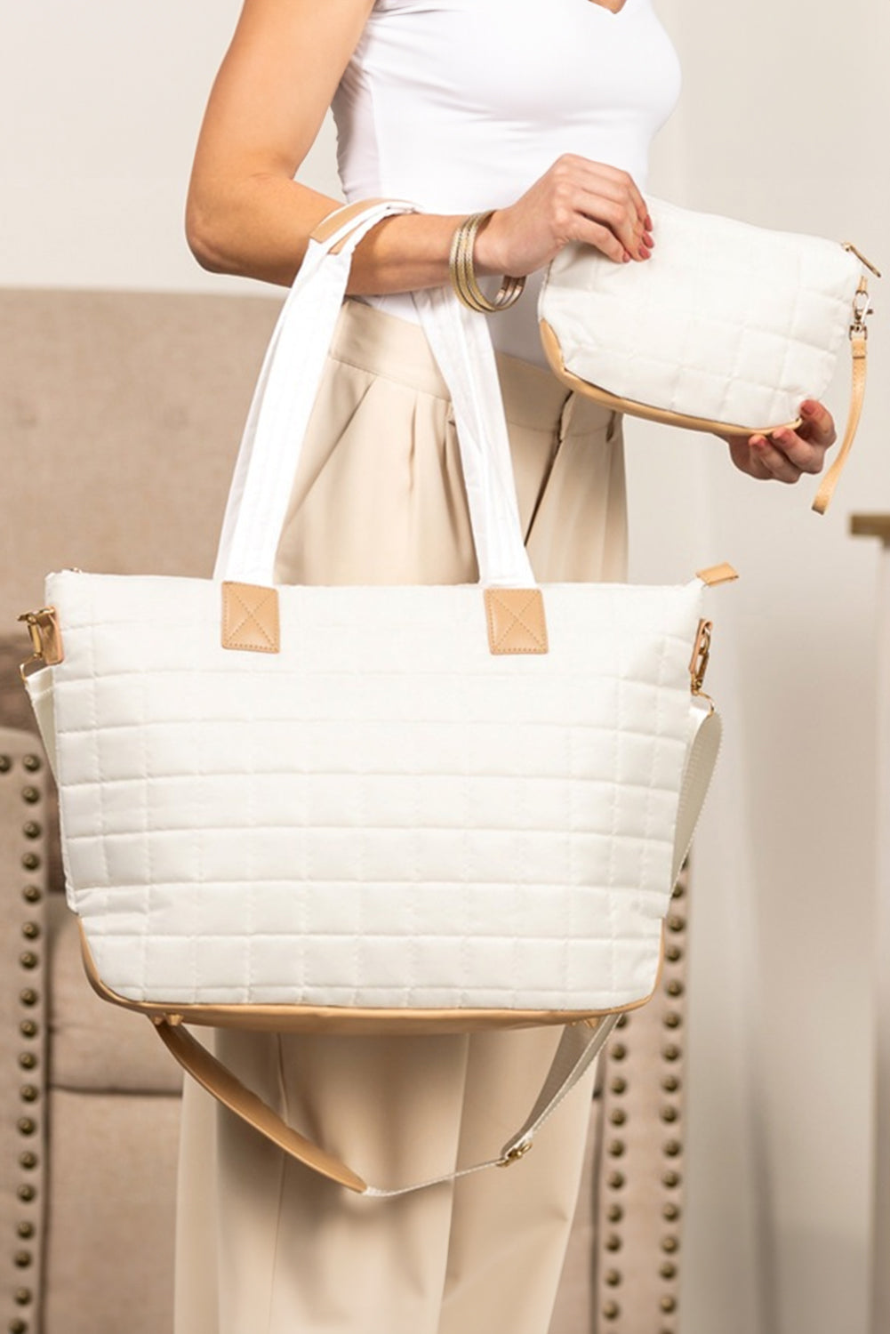 Set de 2 piezas: bolso tote grande y bolso de mano (clutch) acolchados con diseño de patchwork en color camel.