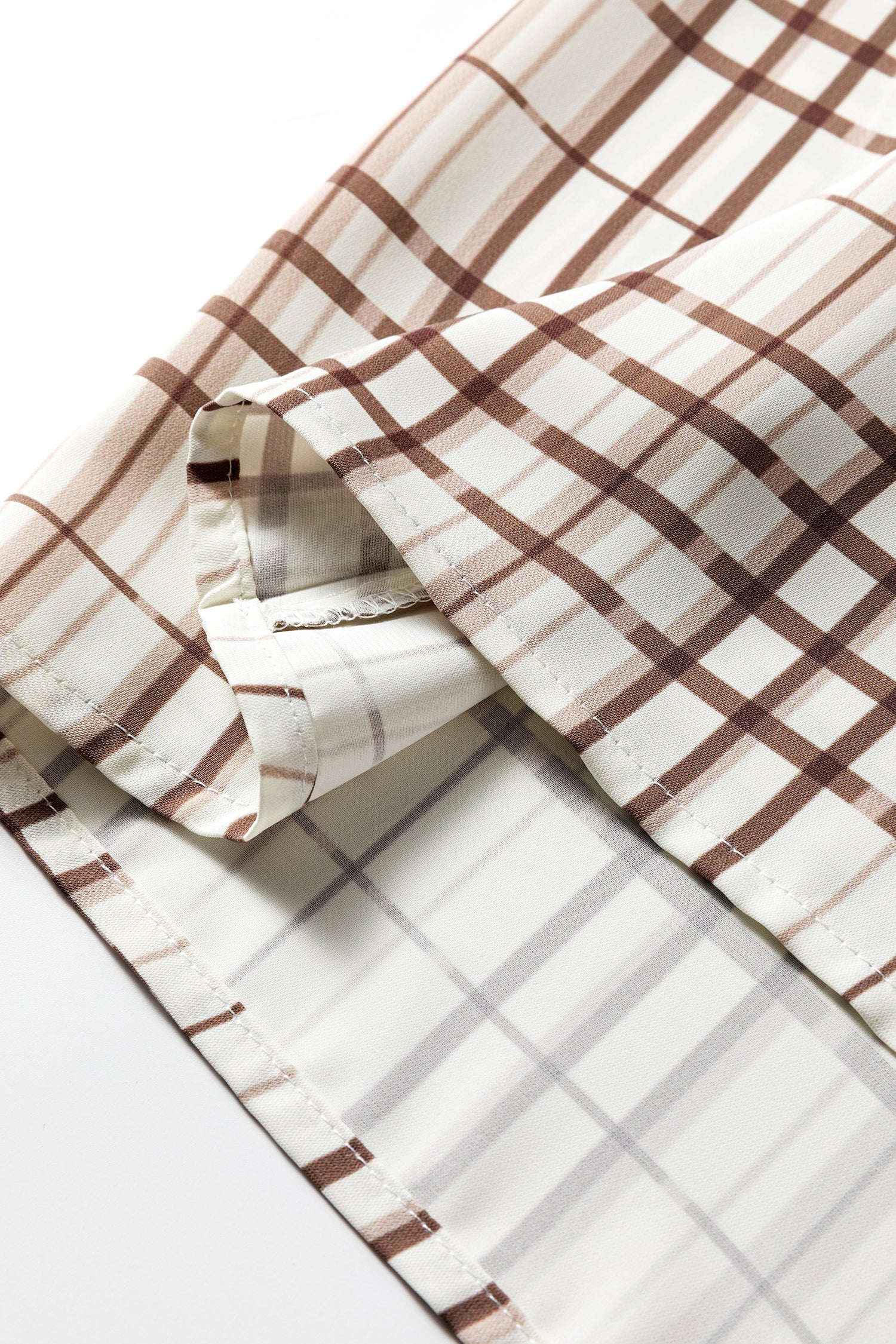 Blusa de media manga abullonada con volantes y estampado de cuadros blancos - Bego Fashion