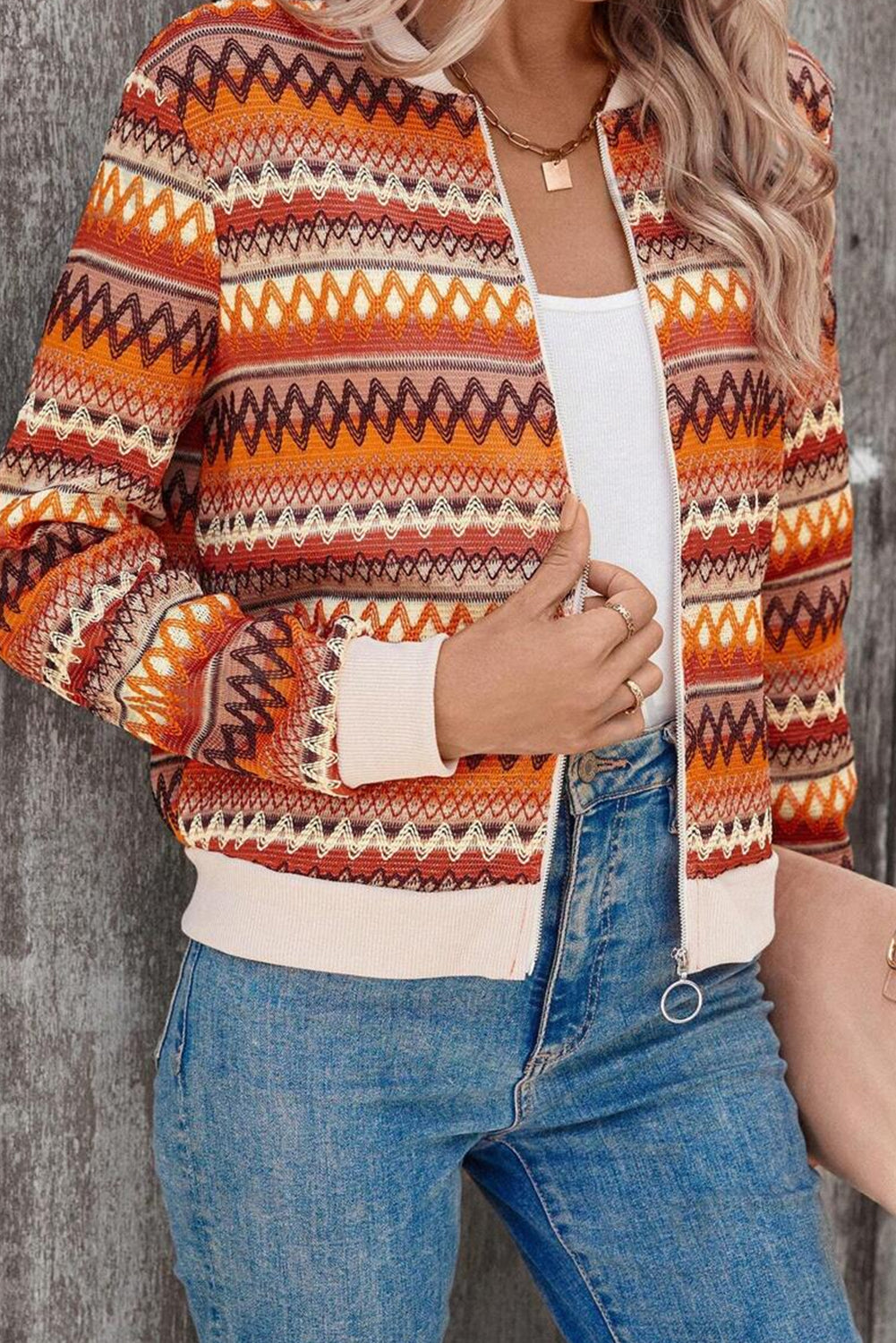 Chaqueta naranja de estilo boho a rayas, con cremallera y manga larga