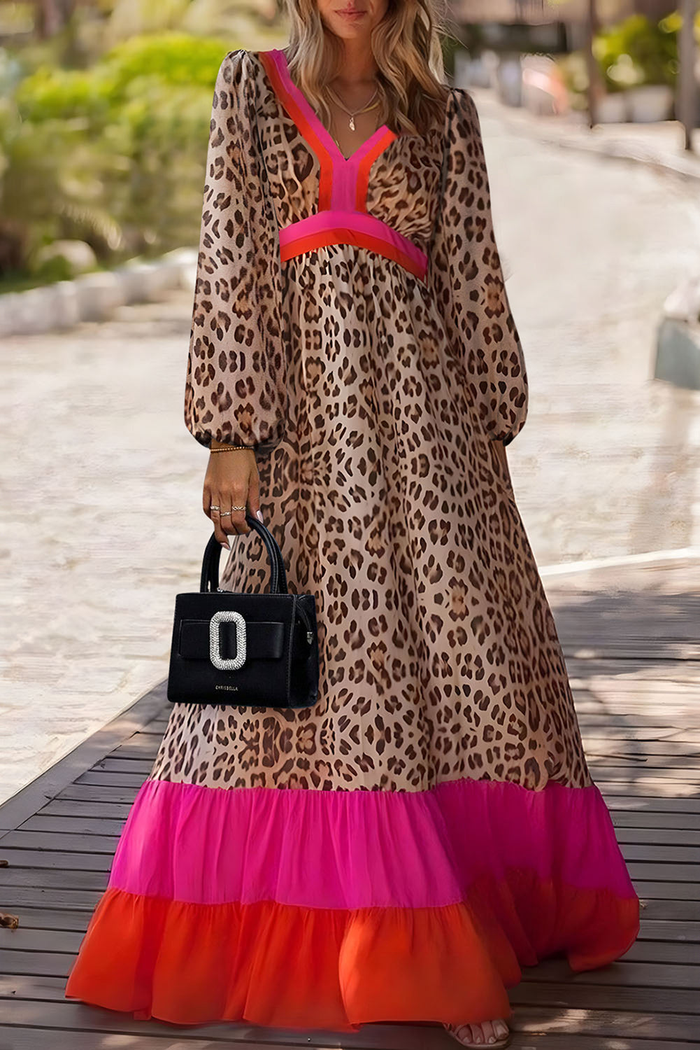 Maxivestido holgado con cuello en V y diseño de bloques de color (marrón y estampado de leopardo)