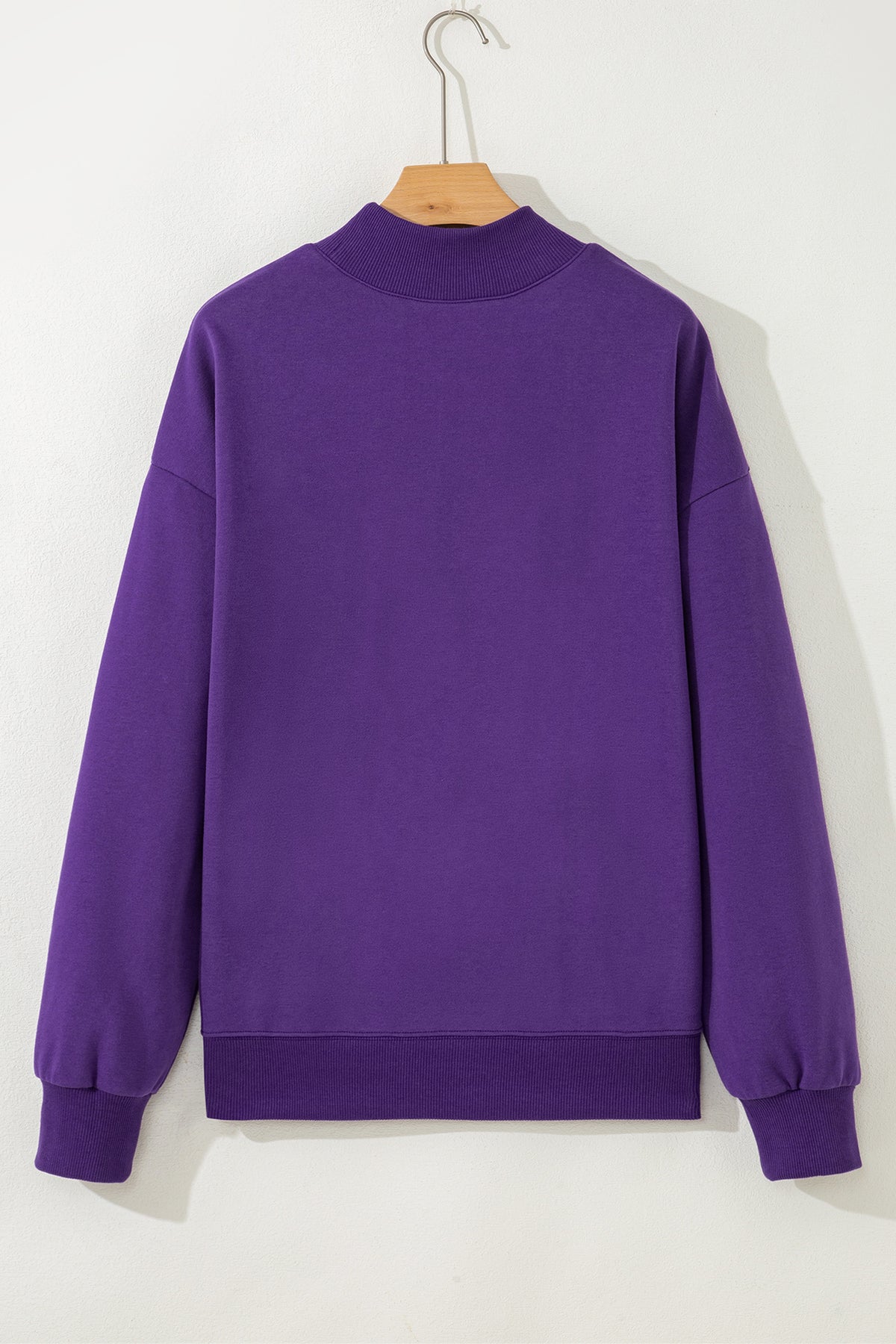 Sudadera negra lisa de corte oversize y cuello perkins