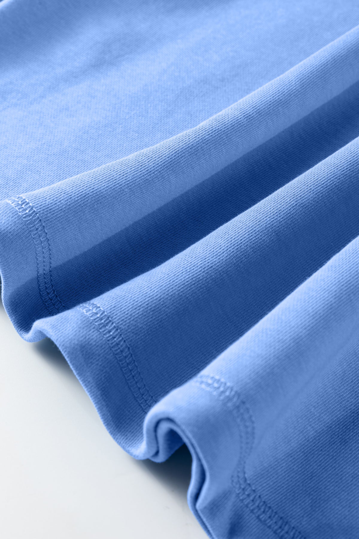 Sudadera holgada Beau Blue de color liso con costuras sin rematar y patchwork.