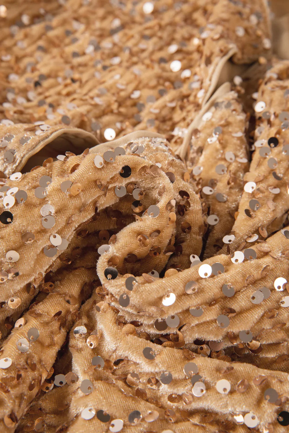 Chaqueta corta con lentejuelas y parte delantera abierta de vellón dorado - Bego Fashion