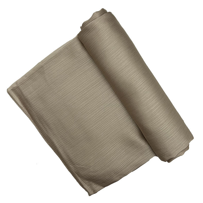 Bufanda plisada de mujer de color satén de longitud media - Bego Fashion