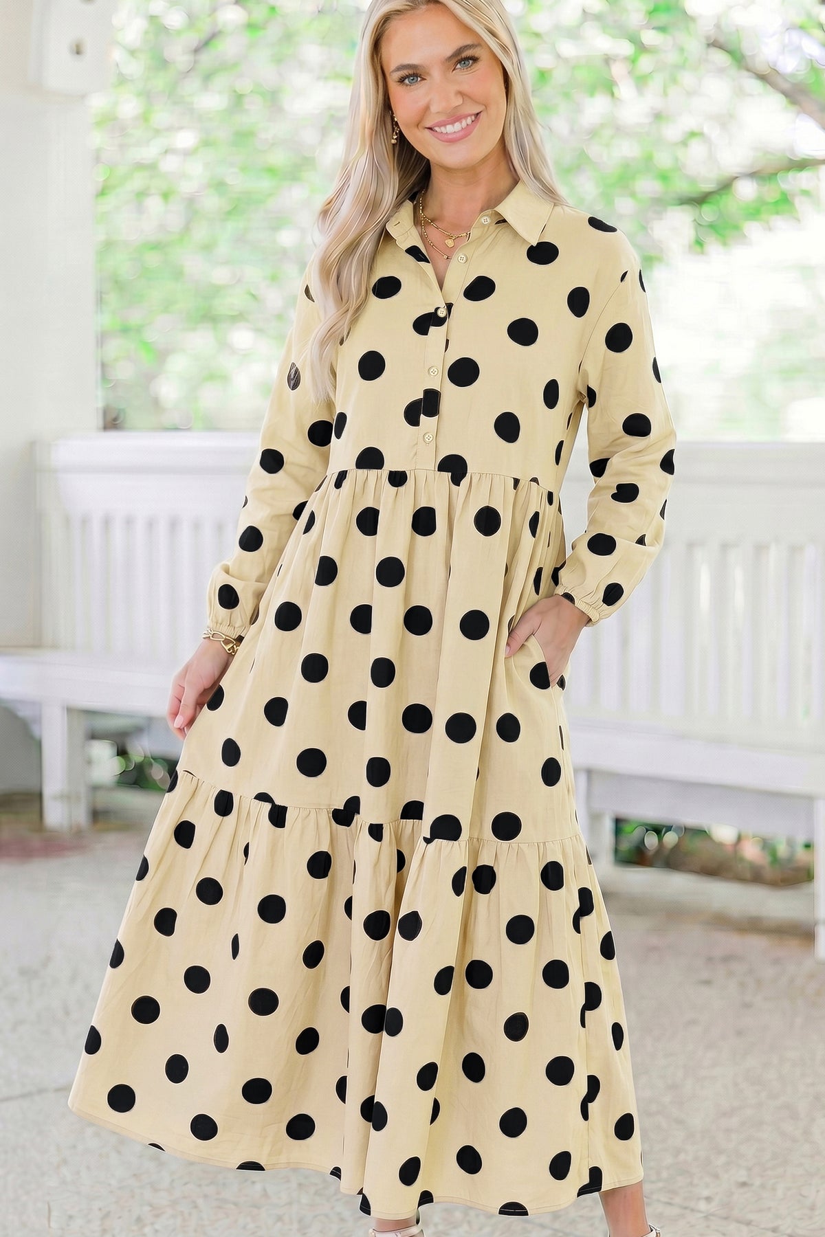 Vestido recto de manga larga con botones delanteros y estampado de lunares (Apricot)