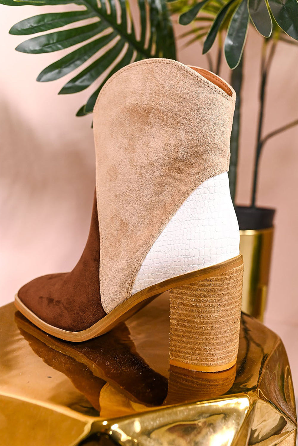 Botines de tacón en ante con diseño de bloques de color (tono castaño)