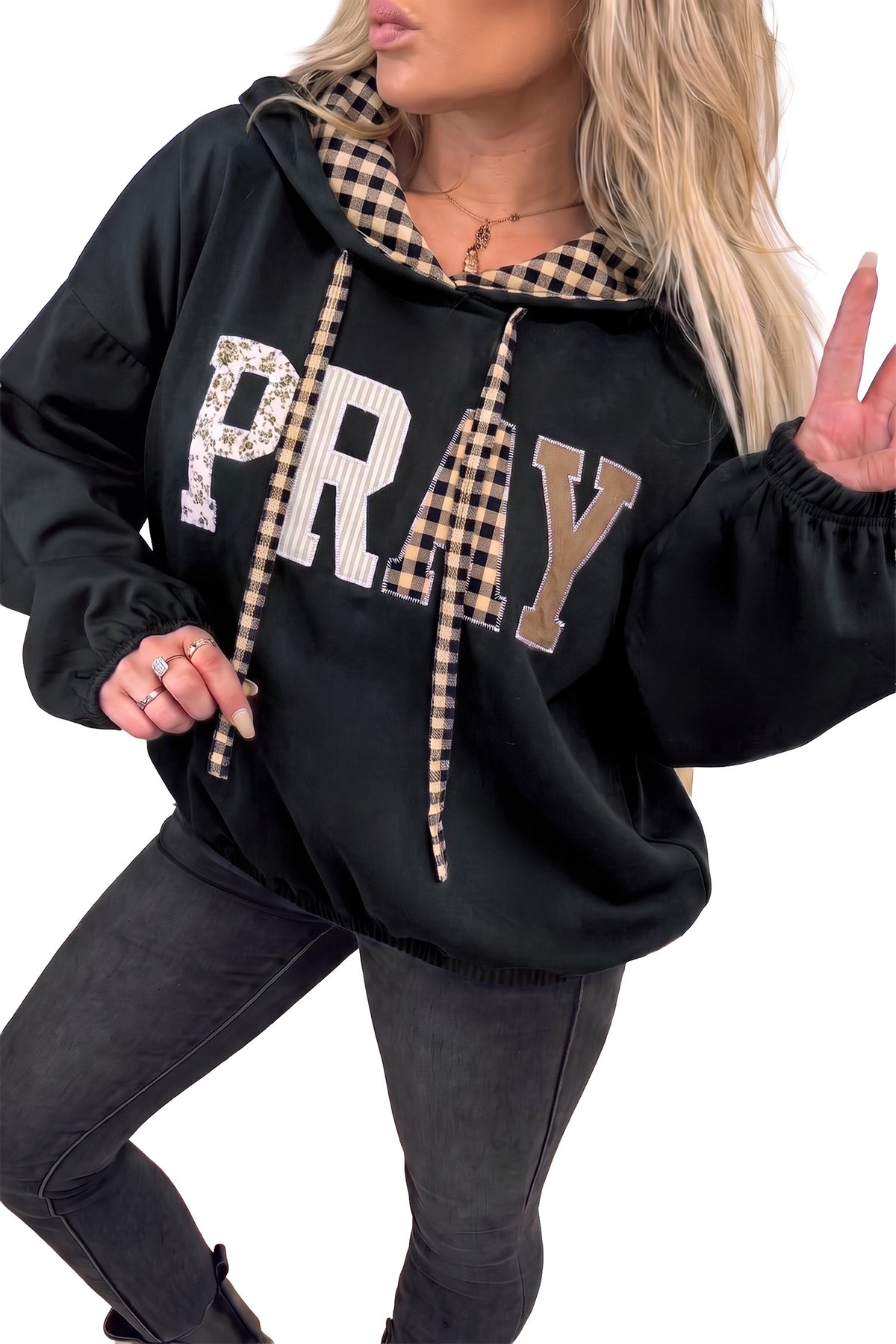 Sudadera con capucha y cordón ajustable en contraste, con estampado de cuadros y gráfico de letras "PRAY"