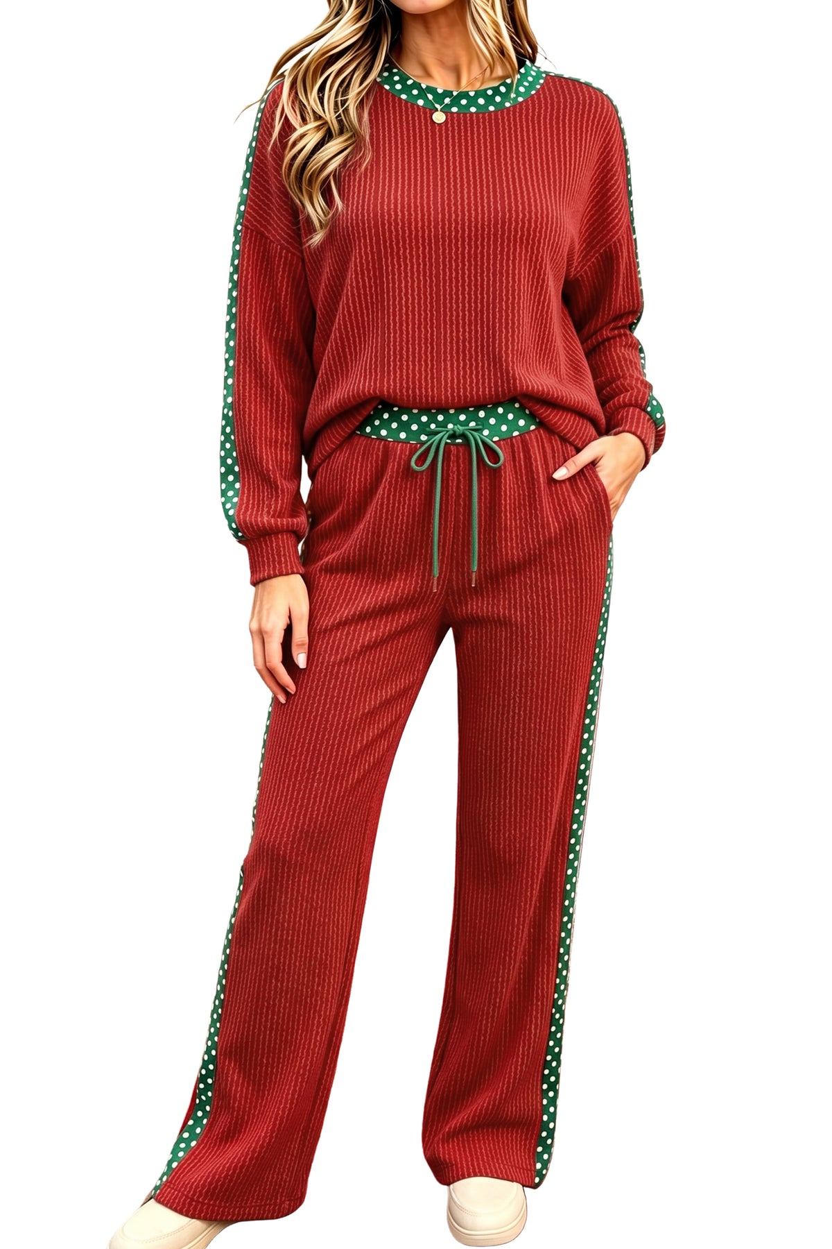 Conjunto de 2 piezas rojo y acogedor de manga larga: pantalón y top con diseño de parches acanalados y detalles de lunares.