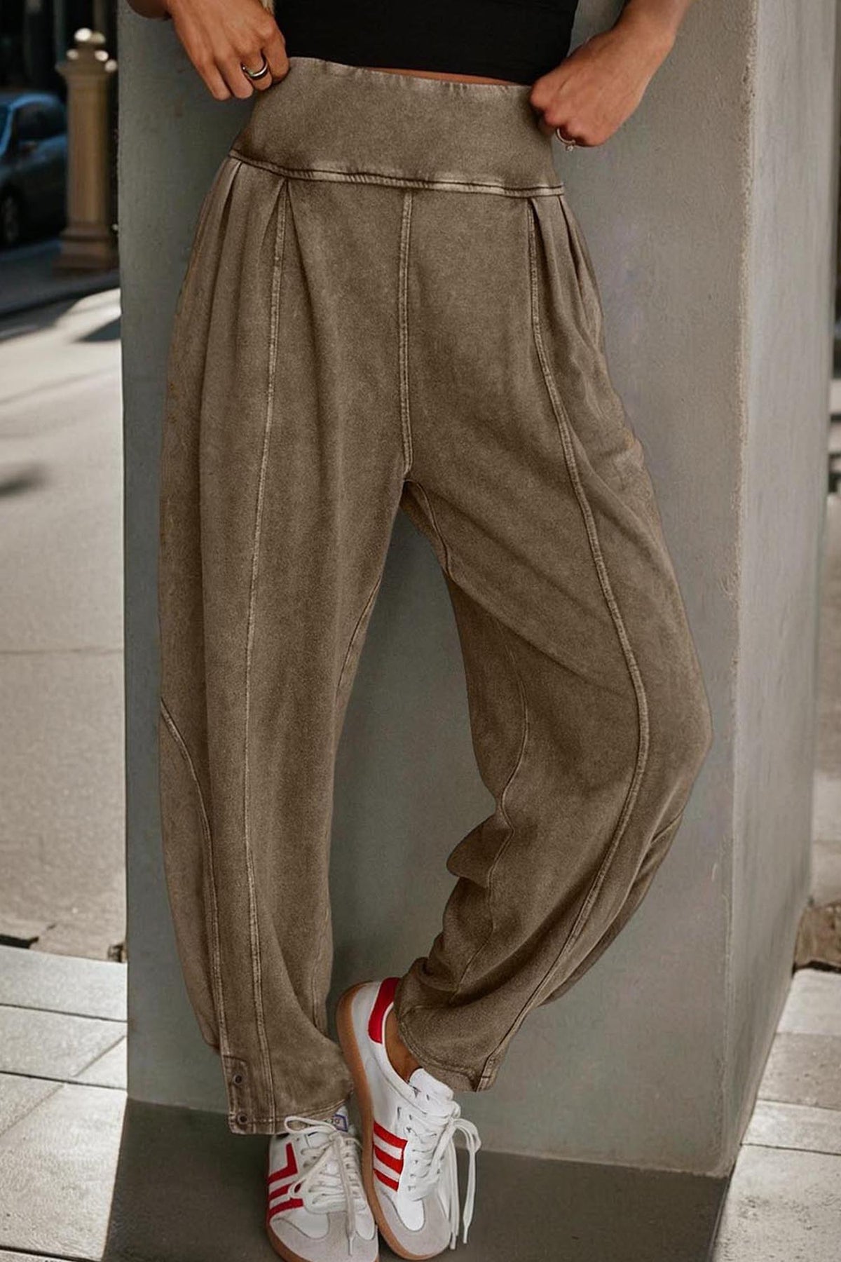 Pantalones casuales de tiro alto estilo jogger Elmwood con acabado mineral wash