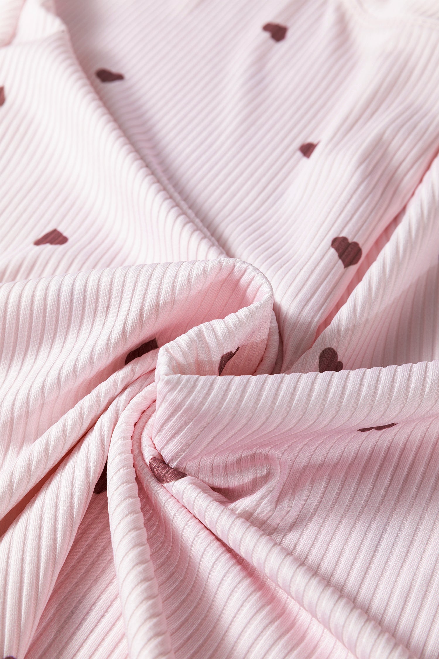 Conjunto de estar por casa corto de punto acanalado con estampado de corazón de San Valentín en rosa claro - Bego Fashion