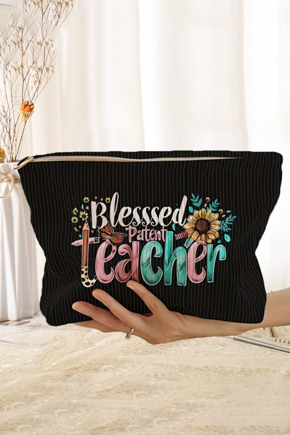 Bolsa de almacenamiento de pana con estampado de flores, lápices y la frase "Black Blessed Teacher"