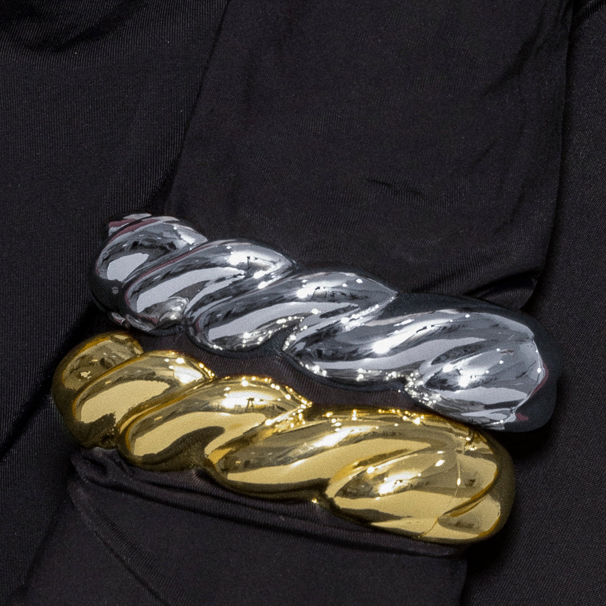 Pulsera con - acabado plata - Dizer - Bego Fashion