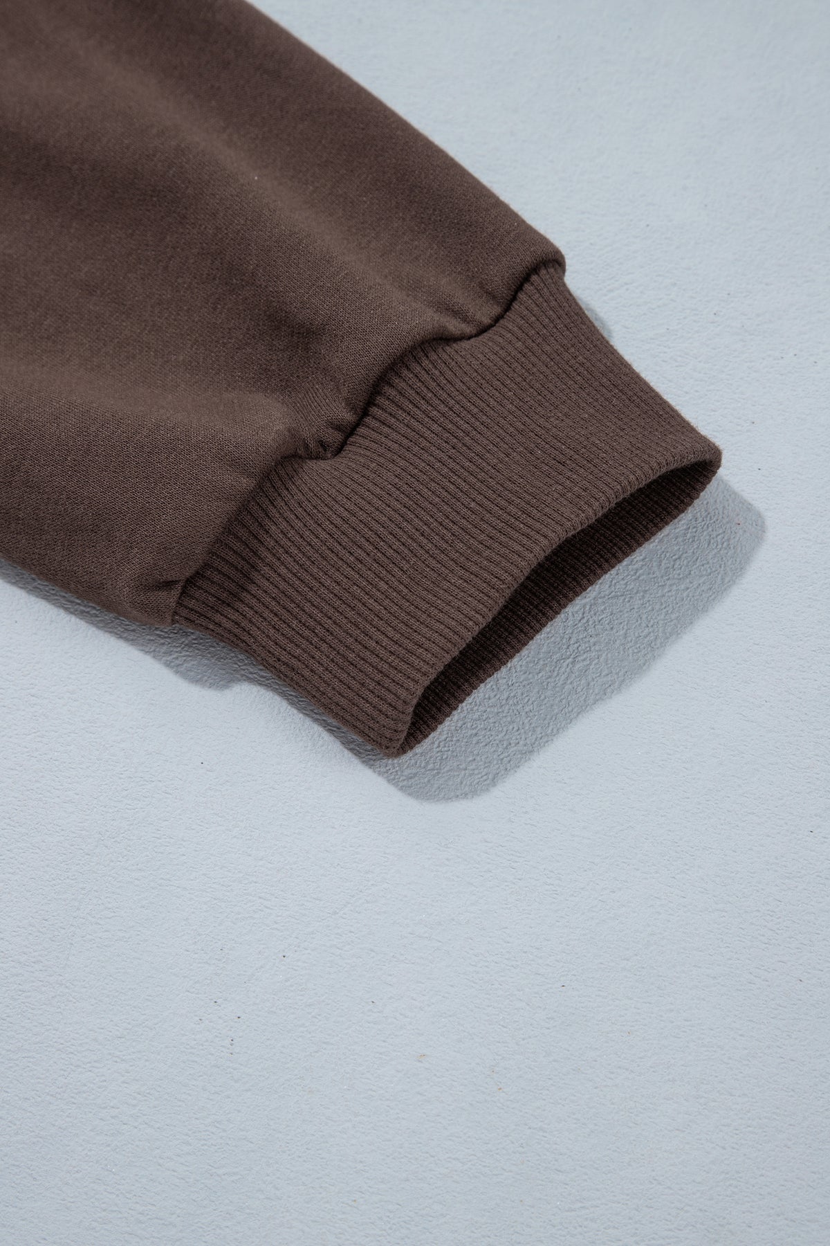 Sudadera casual con estampado de eslogan y lunares (diseño de café)