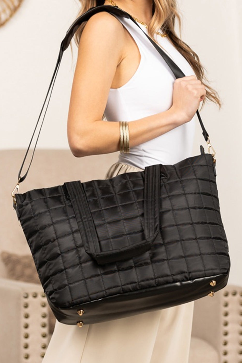 Set de 2 piezas: bolso tote grande y bolso de mano (clutch) acolchados con diseño de patchwork en color camel.
