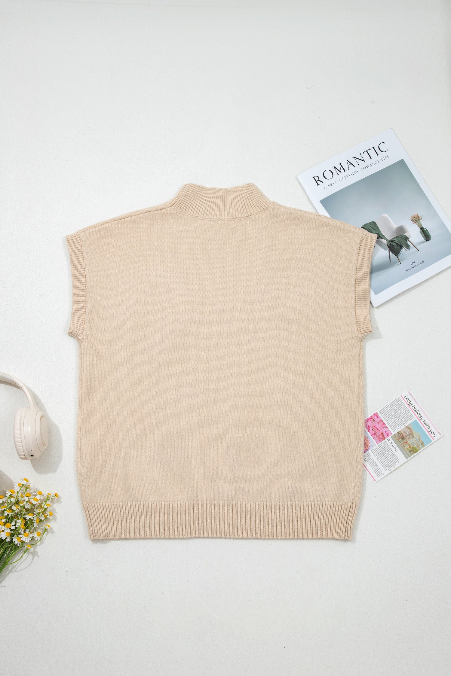 Suéter de manga corta con cuello alto, ribete acanalado y herraduras de pergamino - Bego Fashion