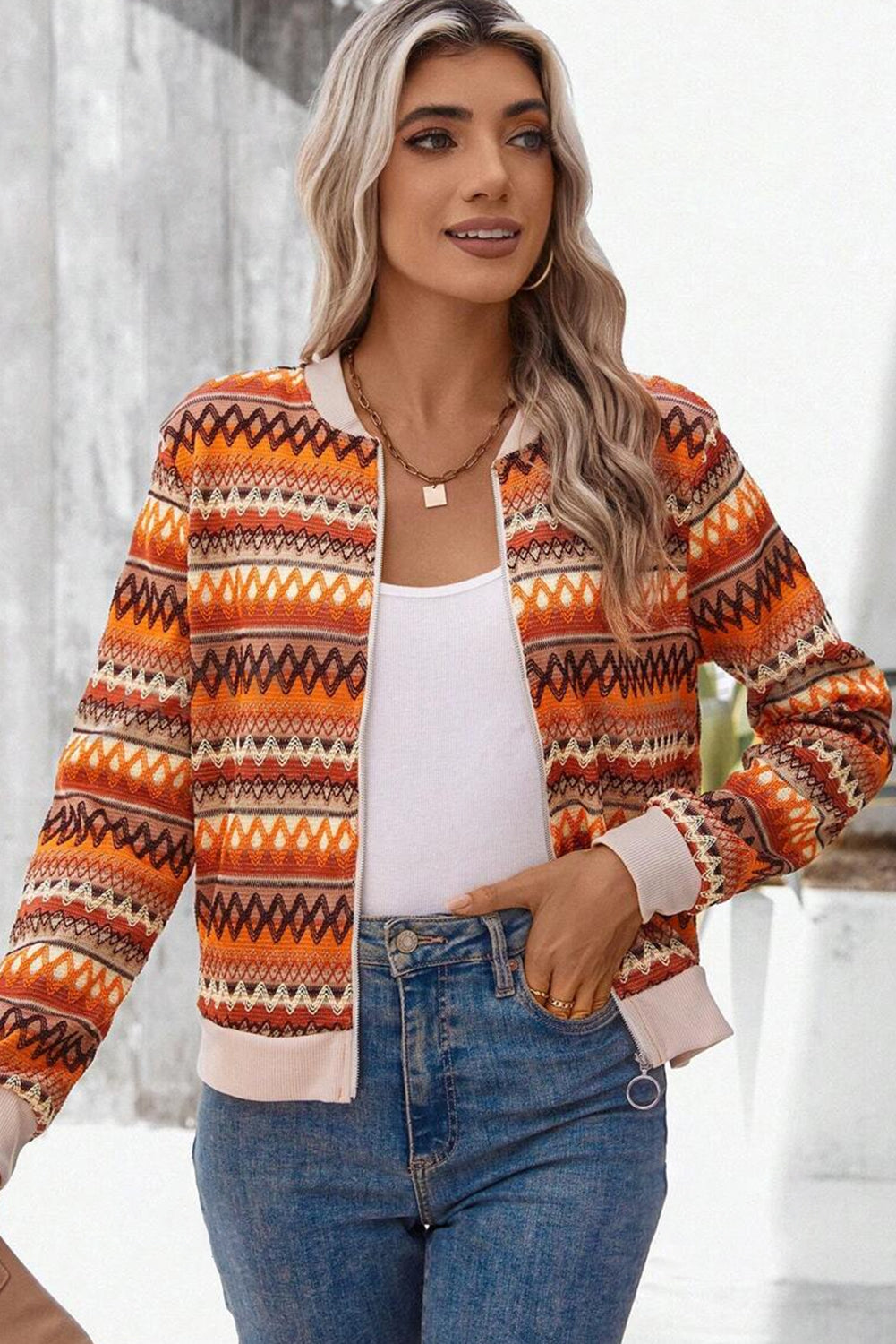 Chaqueta naranja de estilo boho a rayas, con cremallera y manga larga