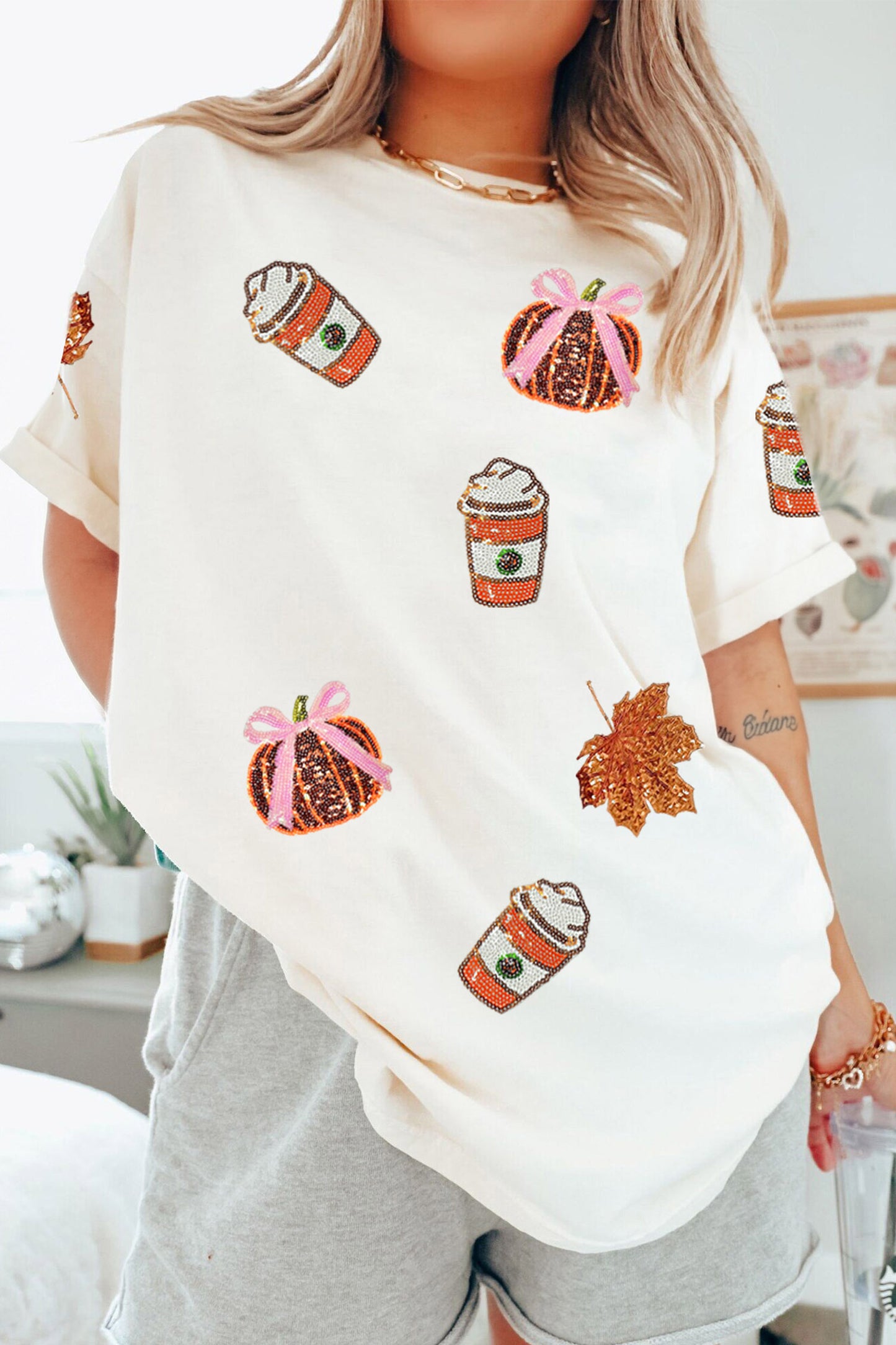 Camiseta casual corte recto con estampado otoñal de calabaza y lentejuelas blancas