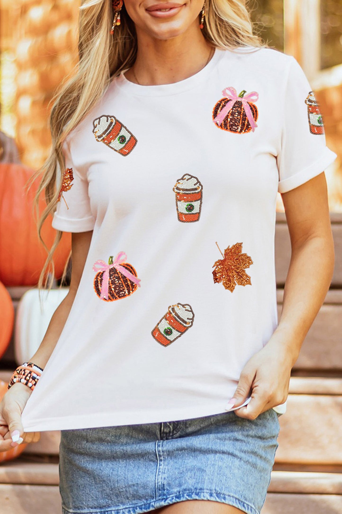Camiseta casual corte recto con estampado otoñal de calabaza y lentejuelas blancas