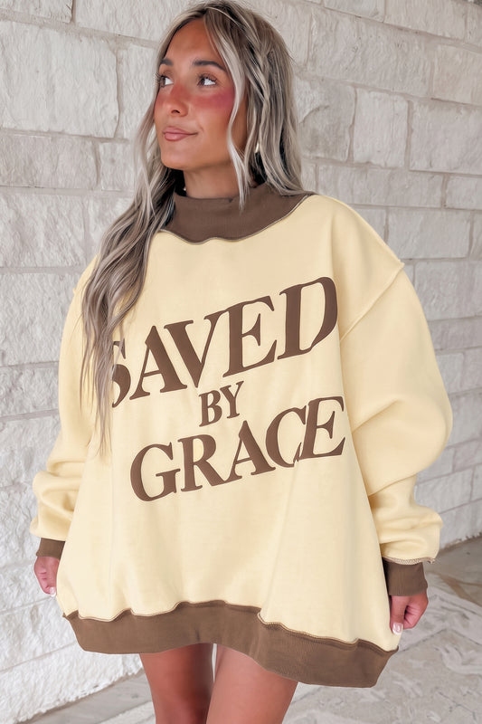 Sudadera oversize con cuello alzado, bloques de color y estampado "Coffee Saved By Grace"