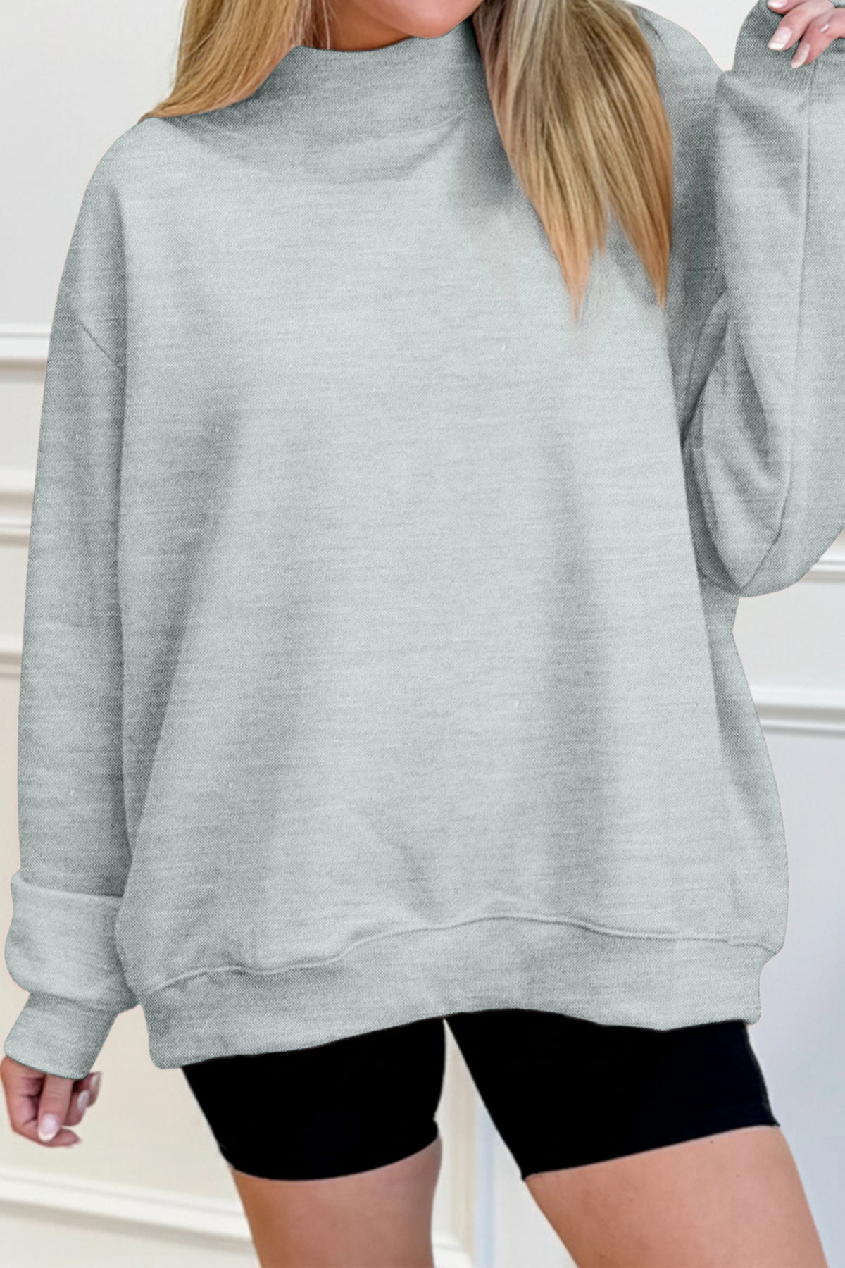 Sudadera negra lisa de corte oversize y cuello perkins