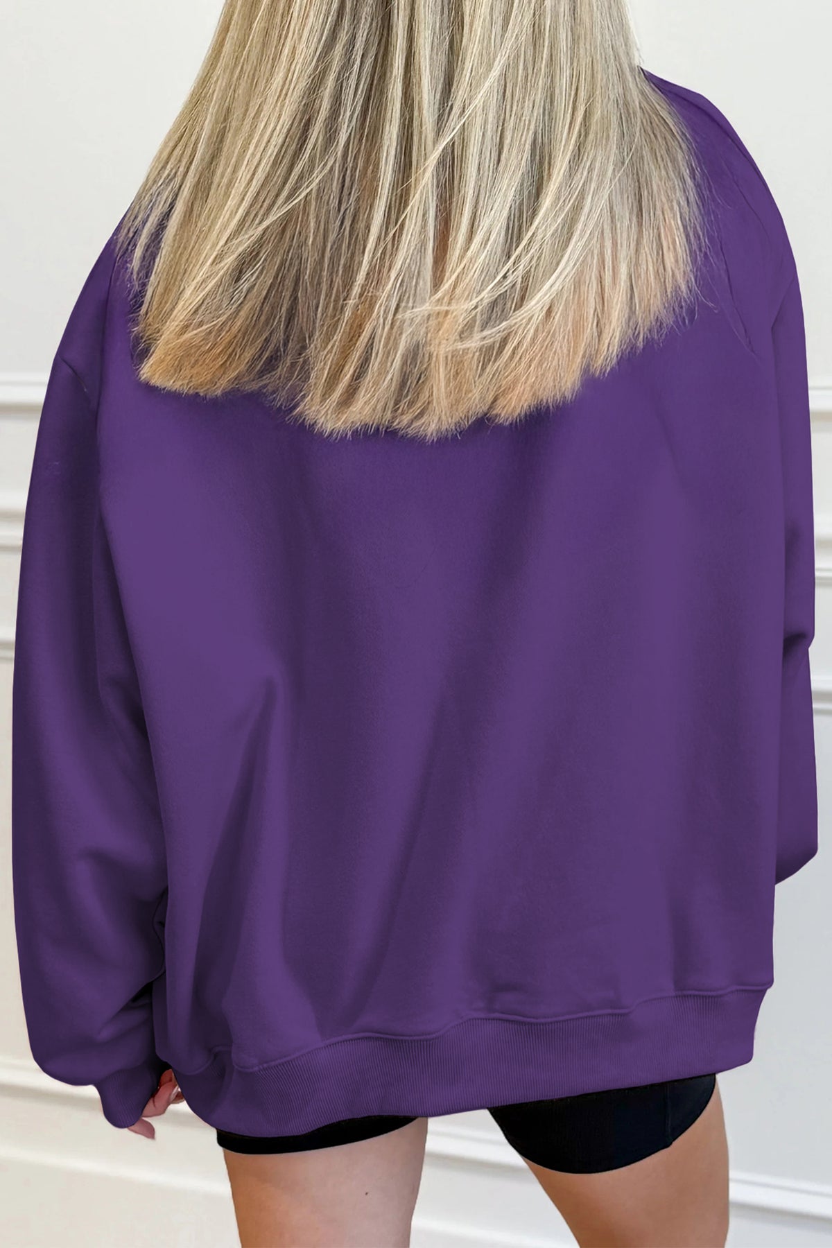 Sudadera negra lisa de corte oversize y cuello perkins