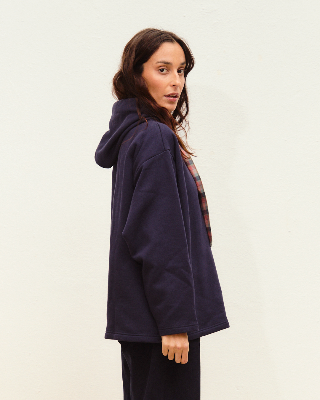 sudadera leo bond - Bego Fashion